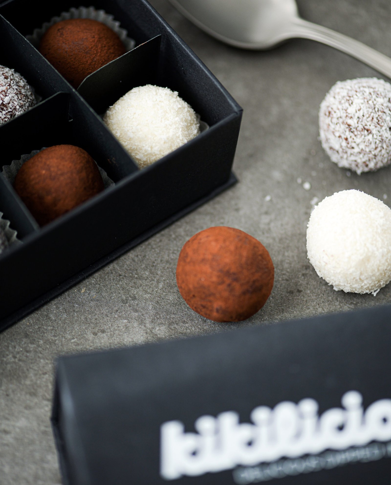 Kuti e Vogël Çokollatash Artizanale Kikiliciouss - Image 2