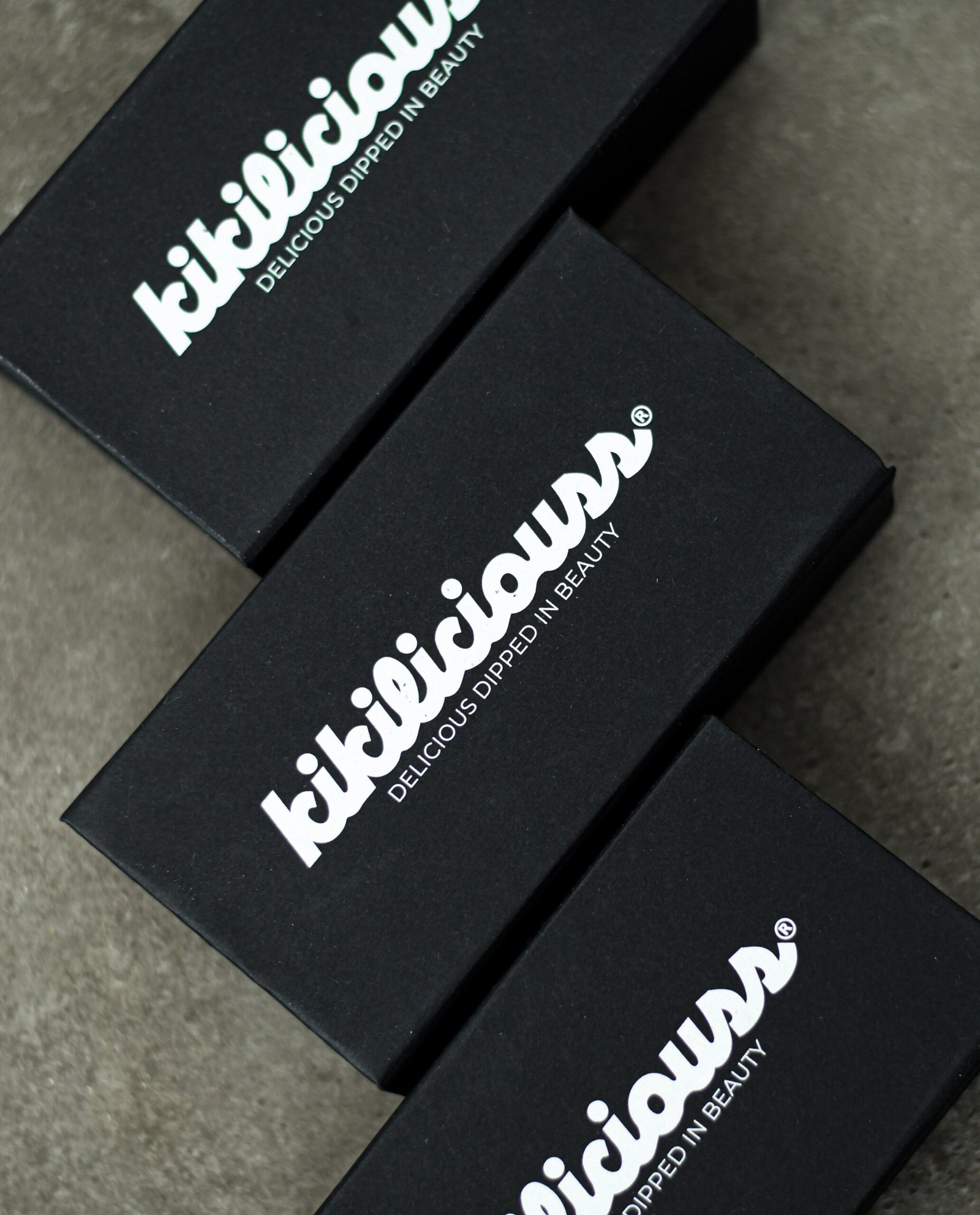 Kuti e Vogël Çokollatash Artizanale Kikiliciouss - Image 3